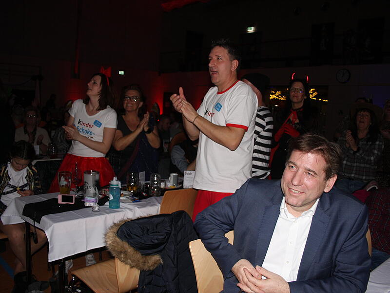 Die sch&ouml;nsten Fotos von der Prunksitzung in G&ouml;&szlig;weinstein