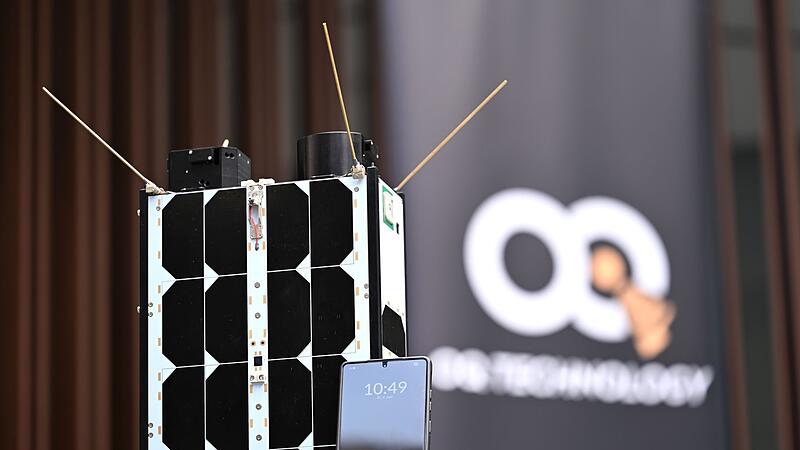 Satellitenmodell von OQ Technology Satellitenmodell von OQ Technology