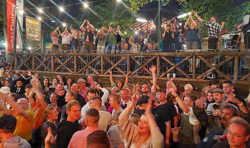Nach dem Annafest im Kellerwald muss nicht Schluss sein mit Feiern. Hier gibt es eine Übersicht, wo es in Forchheim After-Annafest-Partys gibt.