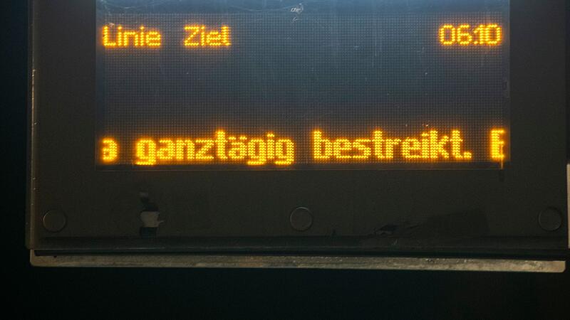 Ganztägige Warnstreiks im ÖPNV Ganztägige Warnstreiks im ÖPNV