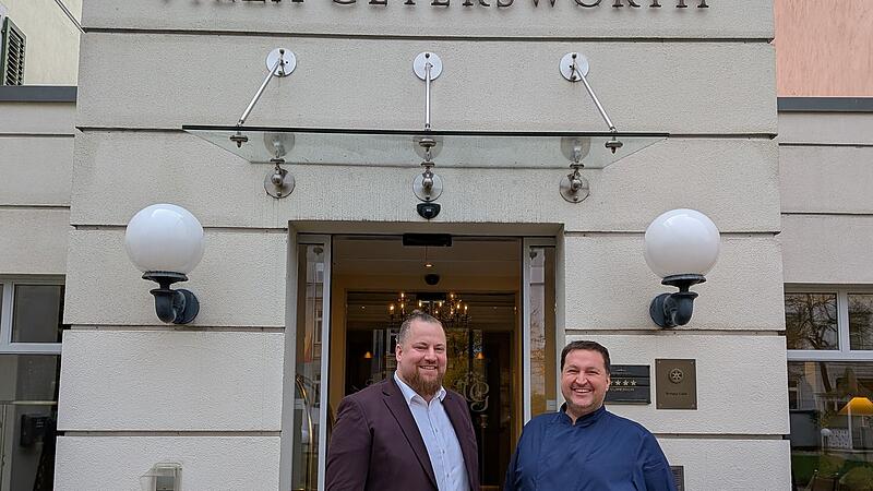 Küchenchef und Geschäftsführer Markus Zimmer (rechts) und Hoteldirektor Tobias Hermann Küchenchef und Geschäftsführer Markus Zimmer (rechts) und Hoteldirektor Tobias Hermann