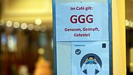 Drei Tage nach der Überschreitung der 35er Inzidenz gelten neue Corona-Regeln. Dann heißt es an vielen Orten: Wer nicht geimpft, genesen oder getestet ist, hat keinen Zutritt.Forchheim & Fränkische Schweiz Drei Tage nach der Überschreitung der 35er Inzidenz gelten neue Corona-Regeln. Dann heißt es an vielen Orten: Wer nicht geimpft, genesen oder getestet ist, hat keinen Zutritt.Forchheim & Fränkische Schweiz