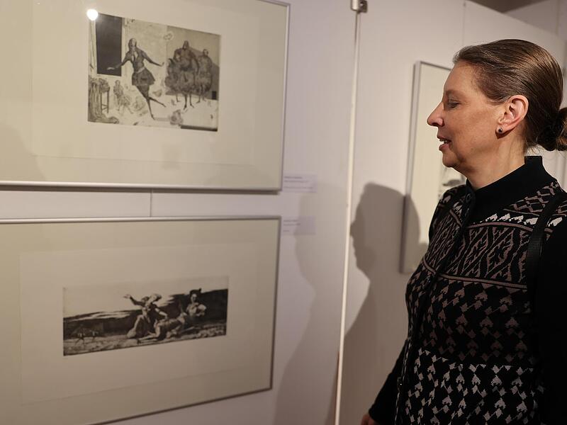 Christine Dorothea Hölzig hielt die Einführungsrede zum Thema Druckkunst.