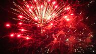 Ein Feuerwerk beendet am Montag gegen 22.30 Uhr das Sander Weinfest.