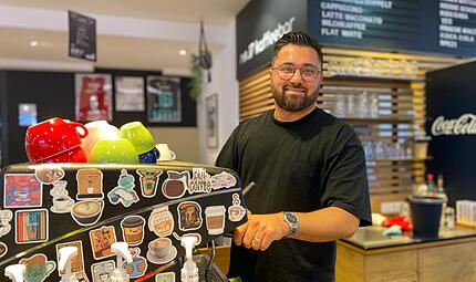 Von einer gl&uuml;cklichen Zeit berichtet Celal Basaran, wenn er auf sein erstes eigenes Caf&eacute; zur&uuml;ckblickt. Gerne h&auml;tte er so weitermachen wollen. Doch im Ertl-Zentrum wird es die &bdquo;no.17 kaffeebar&ldquo; nicht mehr geben.