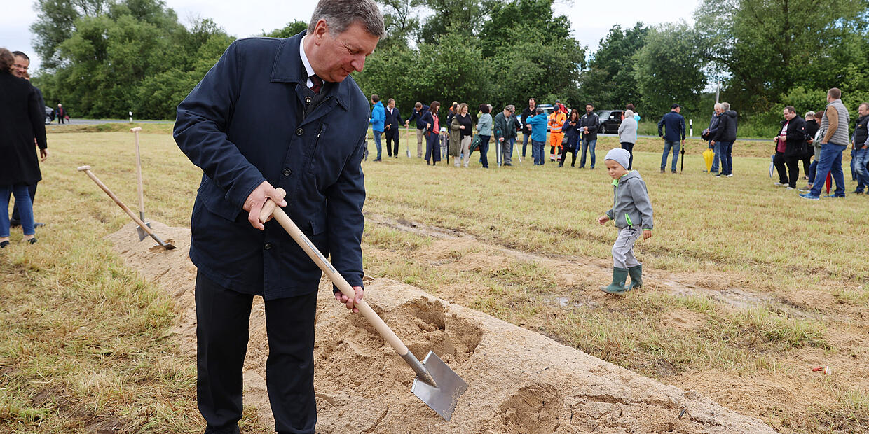48+ Gartenanlage Döllnitz, Hier habe ich zu beginn vier jungbäume