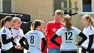Trainer Bernd Donath steht mit seinem Frauenteam vor dem entscheidenden Spieltag in der Bundesliga Süd. Es geht am Sonntag an der Peter-J.-Moll-Halle gegen den Abstieg.