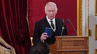 K&ouml;nig Charles III. gibt seine Erkl&auml;rung ab w&auml;hrend des Thronfolgekongresses im St. James's Palace in London.