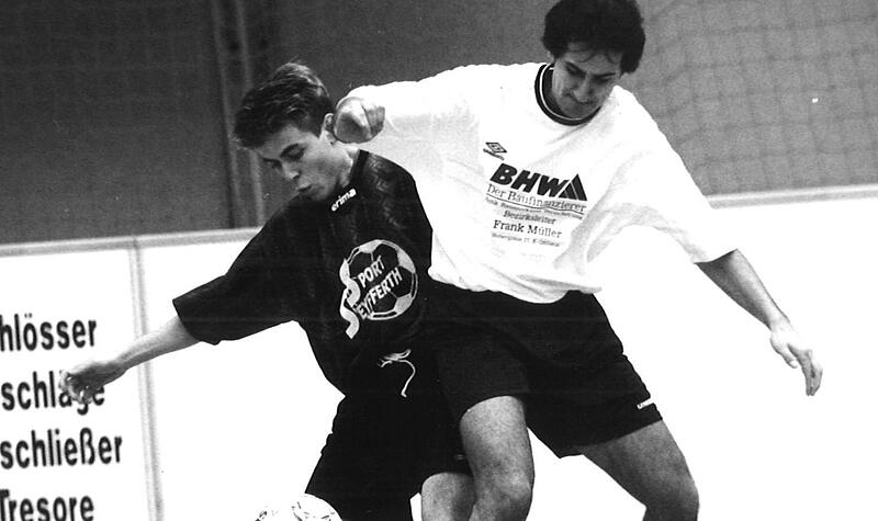 Marco Dre&szlig;el (rechts beim BR-Cup 2002) gewann den Rundschau-Cup mit dem ATS und dem VfB. 2002 schnappte er sich mit Vitor do Adro die Torj&auml;gertroph&auml;e. Bei der 38. Auflage ist er als Spielertrainer des TSV K&ouml;dnitz mit von der Partie.