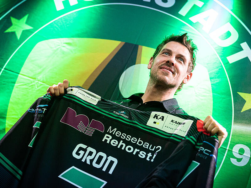 Tyler Gron &uuml;berzeugte beim H&ouml;chstadter EC offensiv. Nun zieht es den erfahrenen Kanadier mit deutschem Pass zur&uuml;ck in die DEL2.