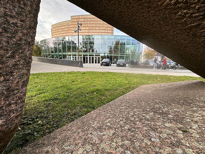 Entsteht vor der Konzert- und Kongresshalle der Bamberger Paul-R&ouml;hner-Platz?