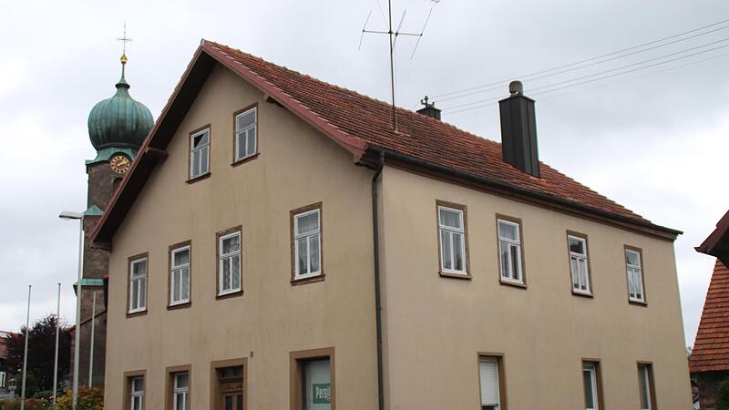 In diesem alten Gebäude in Frankenbrunn soll bald wieder Leben einziehen.