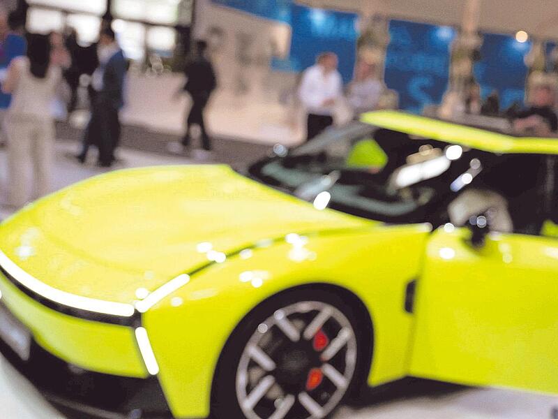 Der chinesische KI-Konzern Xpeng baut Autos, aber auch Roboter und ein Flugtaxi. Volkswagen arbeitet bei der Software mit dem Unternehmen zusammen.