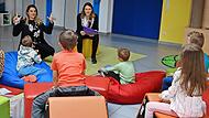 Kogaleiterin Nina Novak (l.) fordert und fördert die Kinder in der Neunkirchener Ganztagsbetreuung. Kogaleiterin Nina Novak (l.) fordert und fördert die Kinder in der Neunkirchener Ganztagsbetreuung.