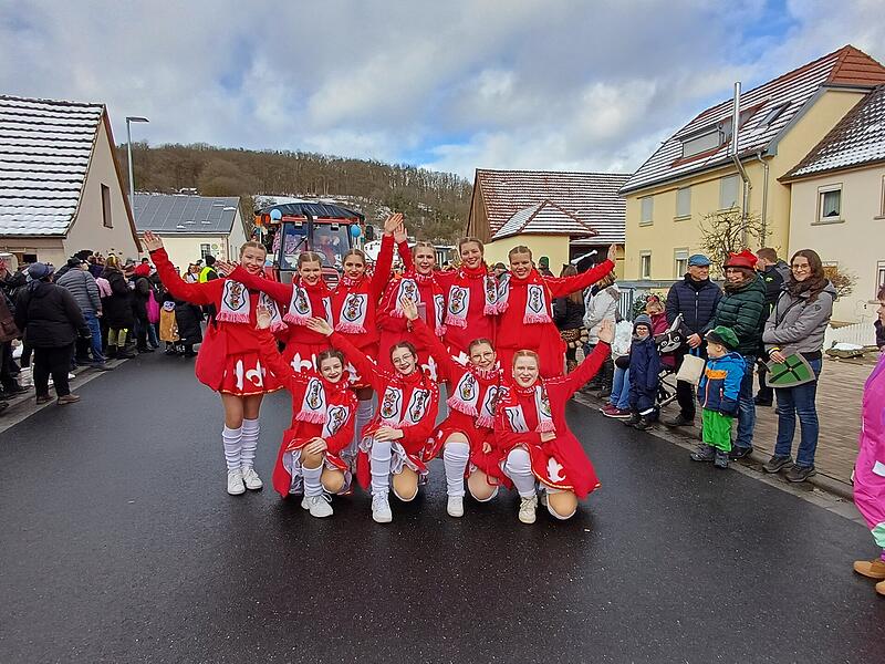 Rosenmontagszug in Aura