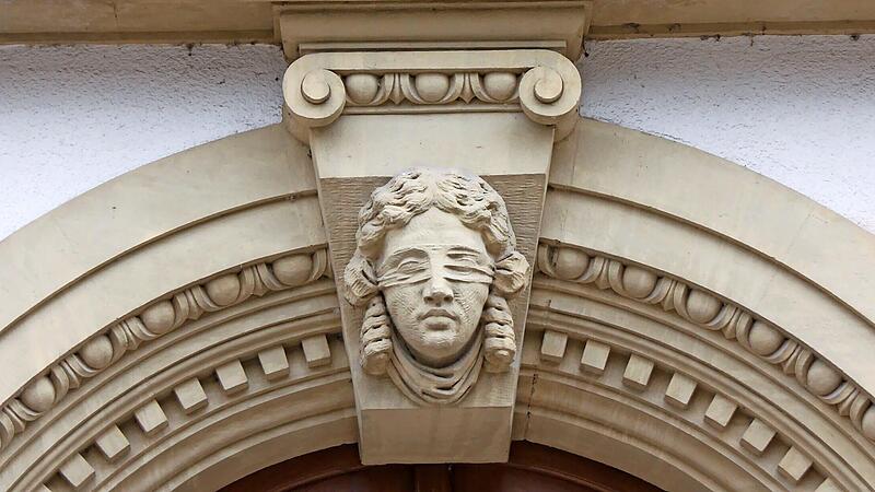 Wegen Sachbesch&auml;digung wurde gegen einen 32-J&auml;hrigen vor dem Amtsgericht Lichtenfels verhandelt, doch es kam zu keiner Verurteilung.