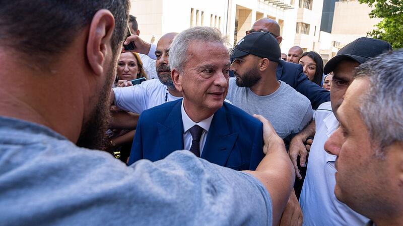 Ermittlungen gegen Ex-Bankchef &ndash; Millionenwerte eingezogen