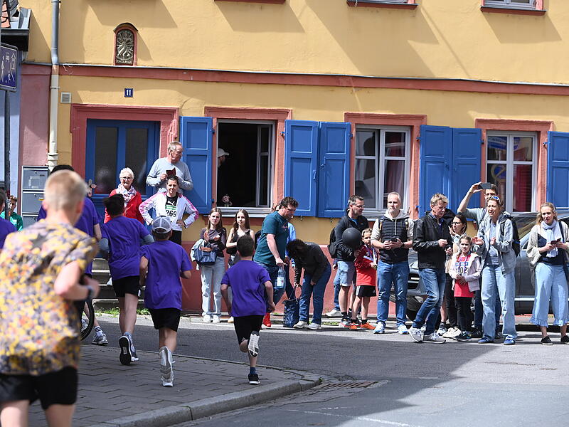 Weltkulturerbelauf 2025:  4,1 Kilometer mussten die Jugendlichen beim Bambit-Sch&uuml;lerlauf zur&uuml;cklegen.