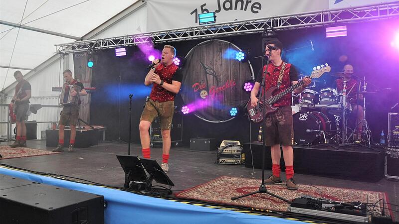 Der angek&uuml;ndigte B&uuml;hnen-Abschied der Band Moskitos hat viele Fans und andere Forchheimer Bands &uuml;berrascht. So wie &bdquo;Die Gerchli&ldquo; (im Foto).Forchheim & Fr&auml;nkische Schweiz
