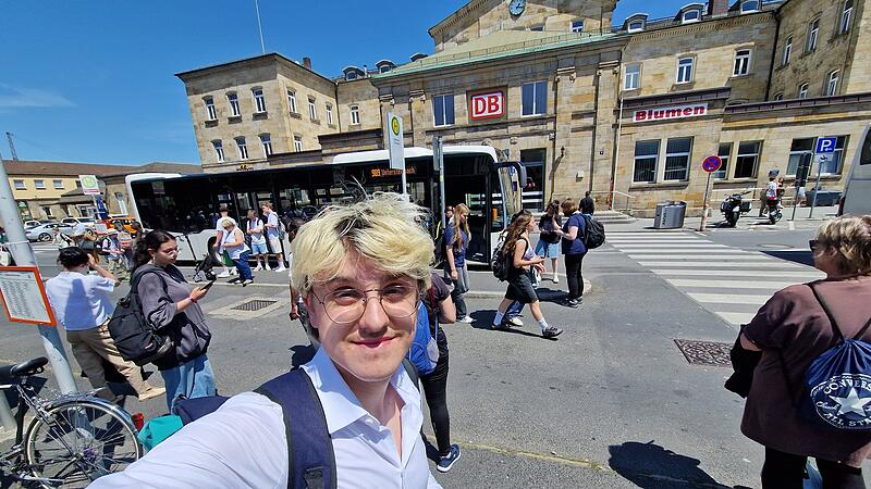 Am Bahnhofvorplatz in Bamberg beginnt meine Reise zu den Großeltern
