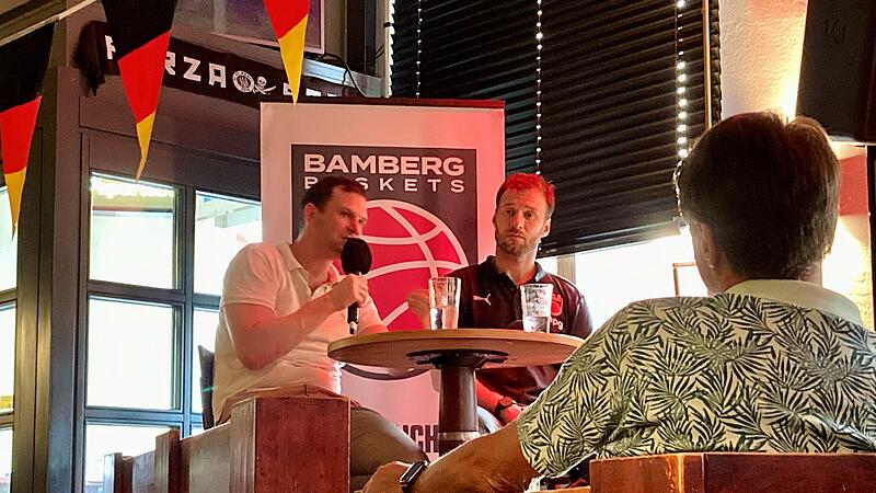 Philipp H&ouml;hne und Anton Gavel beim ersten Bamberg-Baskets-Fantalk 2024/25.