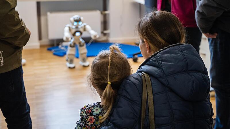 Eins der Highlights war der Humanoide Roboter.Forchheim & Fränkische Schweiz