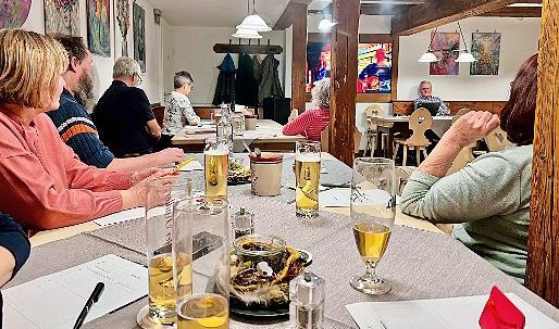 Im Gasthaus Sponsel wurden drei Kurzfilme gezeigt. Im Anschluss sollten mehrere Fragen beantwortet werden.