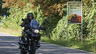 Auf der Strecke   hinauf zum Feuerstein ist es ruhiger geworden.     Das  Aufstellen der Schilder und die Kontrollen der Polizei zeigen  momentan Wirkung.Forchheim & Fränkische Schweiz