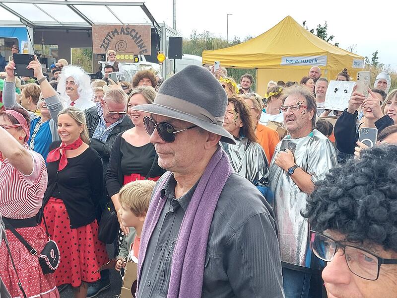 Die Dorfhelden aus Steinbach am Wald.Steinbach am Wald rockt die Wette der Dorfhelden-Tour 2025.