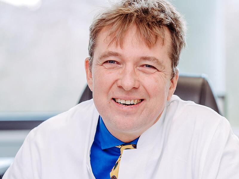 Professor J&uuml;rgen Gschossmann, &Auml;rztlicher Direktor des Klinikums Forchheim-Fr&auml;nkische Schweiz und Chefarzt der Klinik f&uuml;r Innere MedizinForchheim & Fr&auml;nkische Schweiz