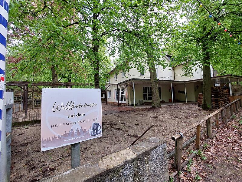 Haldun Yildirim ist der neue Besitzer des Hofmannkellers im Kellerwald.Forchheim & Fränkische Schweiz Die Bewirtung wollen Yildirims Kinder fortan selbst übernehmen - 2023 standen während des Annafests noch die Jungadler am Ausschank.