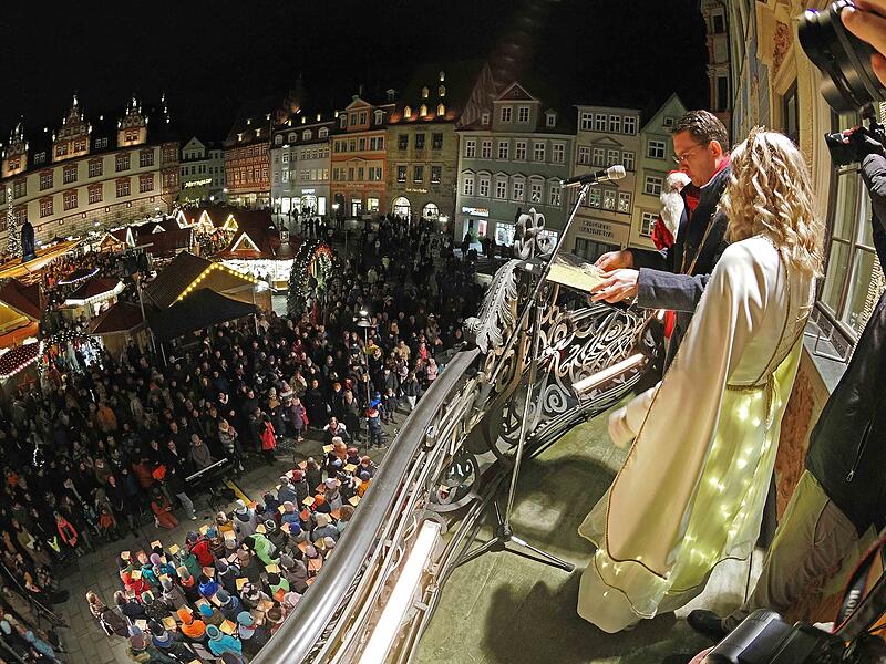 Der Coburger Weihnachtsmarkt 2024 ist er&ouml;ffnet.