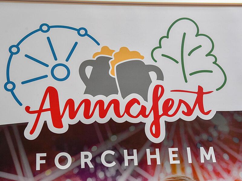 Das neue Logo des Annafests verbindet Riesenrad, Bier und Kellerwaldnatur miteinander.Forchheim & Fr&auml;nkische Schweiz