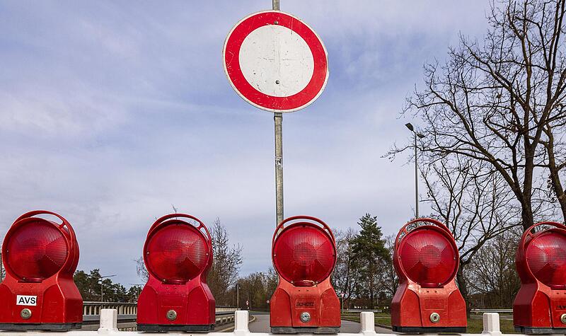 Das Staatliche Bauamt Bamberg sperrt am Mittwoch die B 289.Symbolbild/Ardan Fuessmann/imago