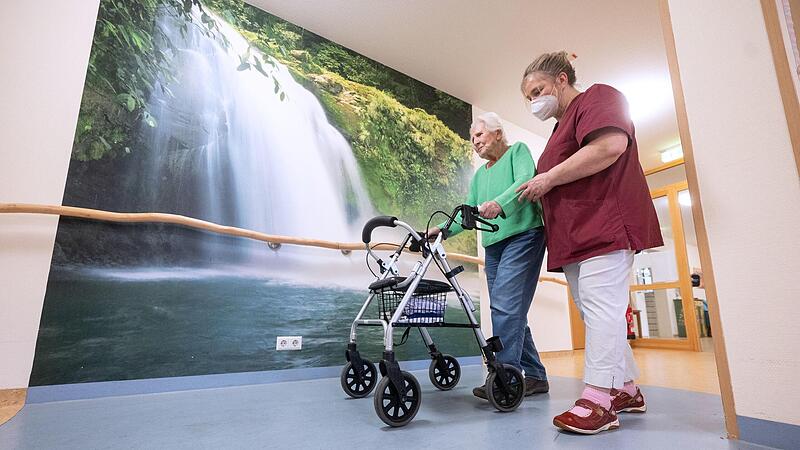 Seit dem 16. M&auml;rz gilt in Pflege und Medizin eine Impfpflicht. Doch aktuell wei&szlig; man noch nicht einmal, wie viele betroffen sein werden.