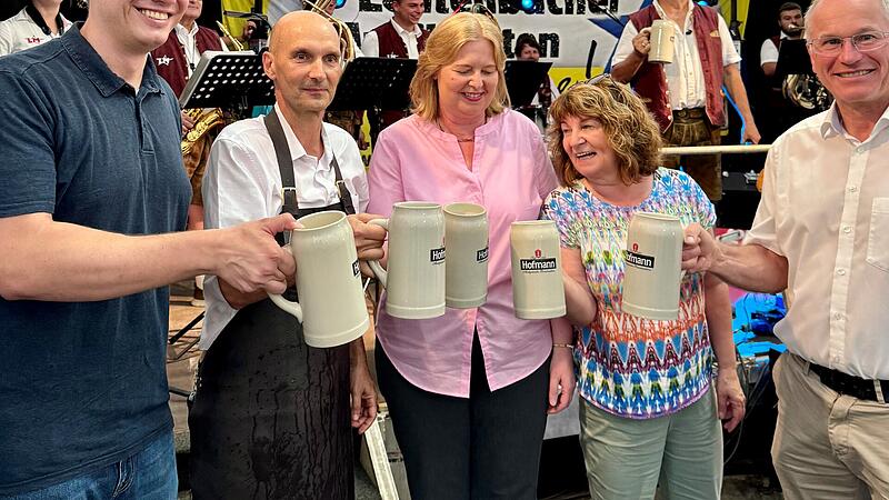 Hoher Besuch: Christian Zwanziger, J&uuml;rgen J&auml;ckel, B&auml;rbel Bas, Martina Stamm-Fibich, Dr. Martin Oberle