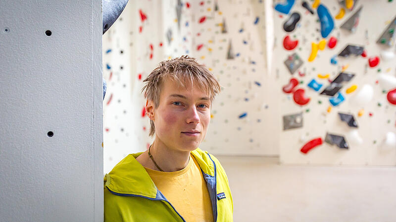 Selten ist der Profisportler Alexander Megos aufgeregt. Jetzt schon, kurz vor der Er&ouml;ffnung der brandneuen Kletterhalle in Forchheim. Das Wichtigste: &bdquo;Anf&auml;nger oder Profi - jeder kann hier klettern"
