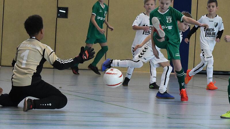 Im U11-Finale unterlag die gastgebende SG Bad Kissingen gegen den TSV Großbardorf mit 0:5. Im U11-Finale unterlag die gastgebende SG Bad Kissingen gegen den TSV Großbardorf mit 0:5.