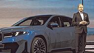 BMW-Chef Oliver Zipse präsentiert als Weltpremiere den neuen iX3 in München.