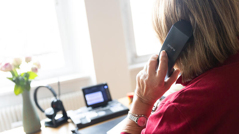 Die Telefonseelsorge l&auml;uft anonym, verschwiegen und kostenfrei.