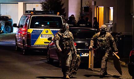 Spezialeinsatzkr&auml;fte der Polizei haben am Donnerstagabend (09.01.2025) einen 28-j&auml;hrigen Mann in Gewahrsam genommen.