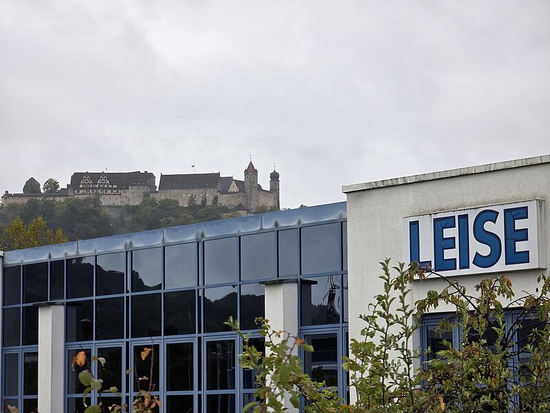Die Firma Leise in Coburg ist in den Bereichen Kfz-Technik, Industrietechnik und Arbeitsschutz aktiv. Die Außenstandorte in fünf Orten wurden oder werden nun geschlossen. Die einzig richtige Entscheidung findet Geschäftsführer Andreas Engel.