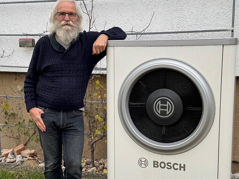 Walter Springmann aus Adelsdorf ist mit seiner Wärmepumpe sehr zufrieden. Walter Springmann aus Adelsdorf ist mit seiner Wärmepumpe sehr zufrieden.