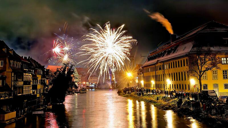 Silvester in Bamberg: Regnitzfeuerwerk