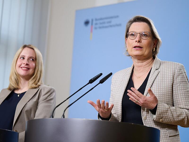 Bundesjustizministerin Hubig und Bundesbauministerin Hubertz