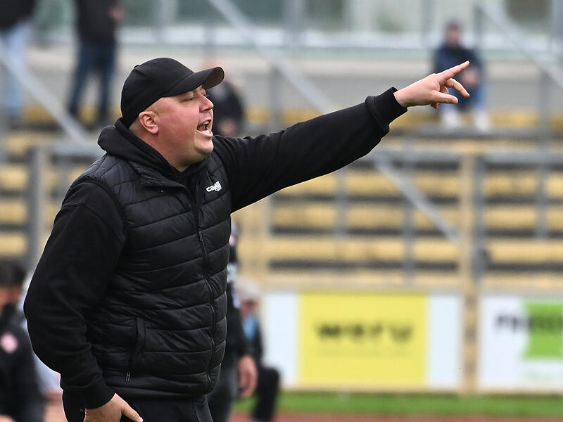 Der Bayreuther Trainer Lukas Kling gibt die Richtung vor, wo es in der Tabelle hingehen soll &ndash; nach oben.