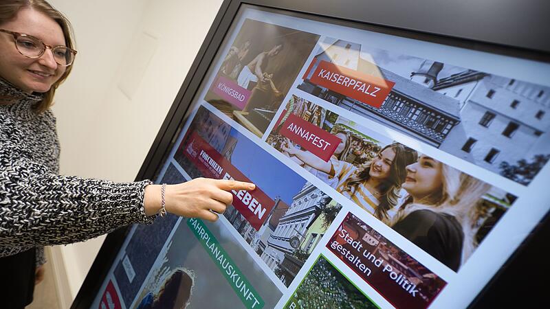 Testen, testen, testen: Im Forchheimer Digitallabor k&ouml;nnen B&uuml;rger die neuen Multitouch-Ger&auml;te testen.