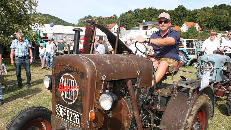 Das inzwischen 10. Eichertreffen der Eicherfreunde in Affalterthal wurde am Wochenende mit einem Besucheransturm von rund 3000 Schaulustigen zu einem wahren Volksfest in dem kleinen Egloffsteiner Ortsteil.
