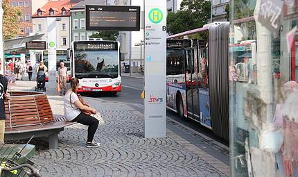 Der Zentrale Omnibusbahnhof in Bamberg ist einer der belebtesten Pl&auml;tze in der ganzen Stadt. Hier durfte der Fahrgast ans Lenkrad.