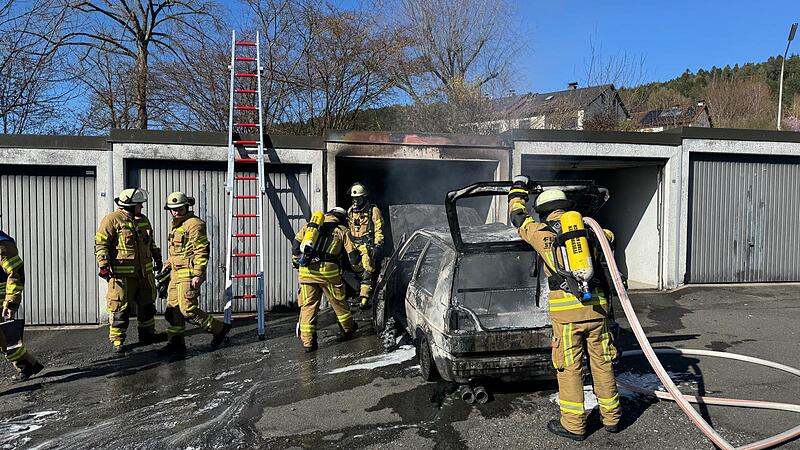 In einer Kronacher Garage brach ein Feuer aus